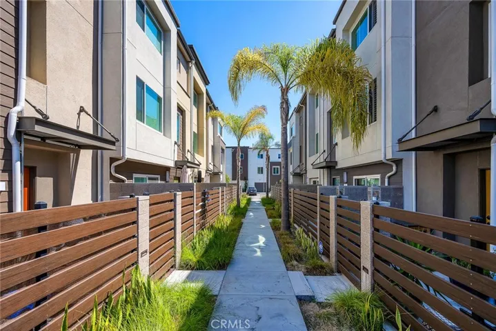 14041 Royalton Lane 1, Gardena, California 90247