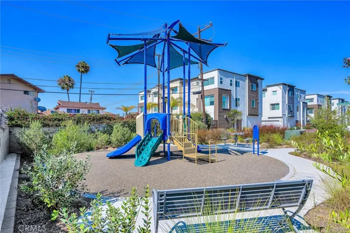 14041 Royalton Lane 1, Gardena, California 90247