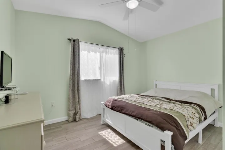 113 Old Oak Dr, San Diego, California 92114