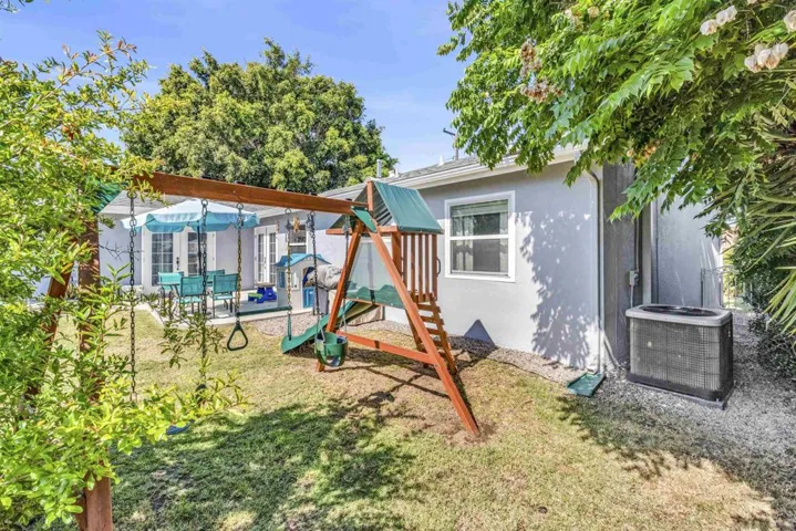 113 Old Oak Dr, San Diego, California 92114
