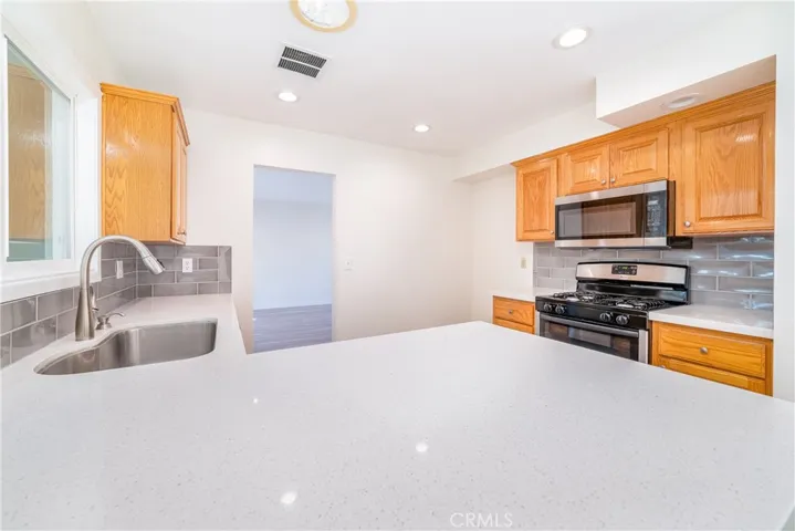 8727 Monogram Avenue, North Hills, California 91343