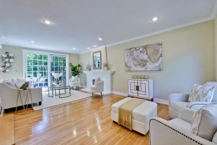 10090 Phar Lap Drive, Cupertino, California 95014