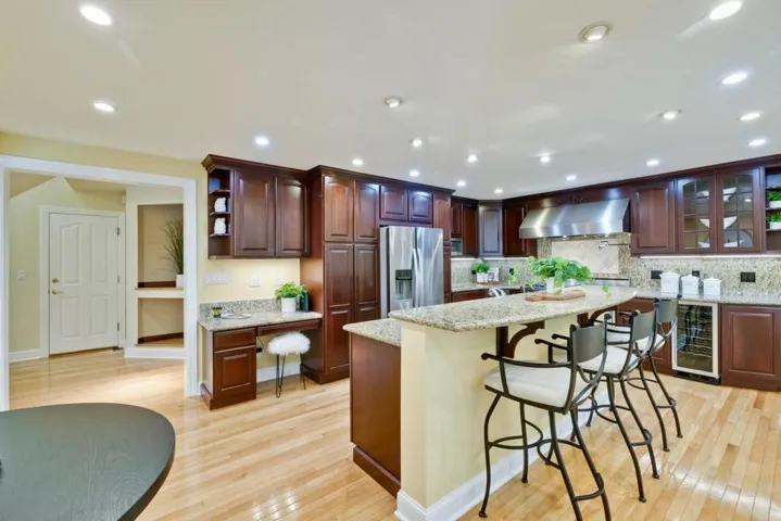 10090 Phar Lap Drive, Cupertino, California 95014