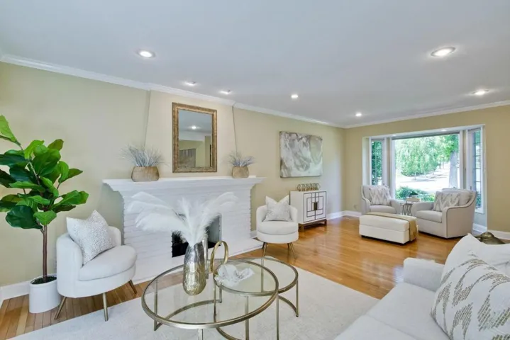 10090 Phar Lap Drive, Cupertino, California 95014