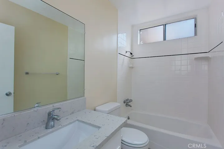 372 Freeman Avenue, Long Beach, California 90814
