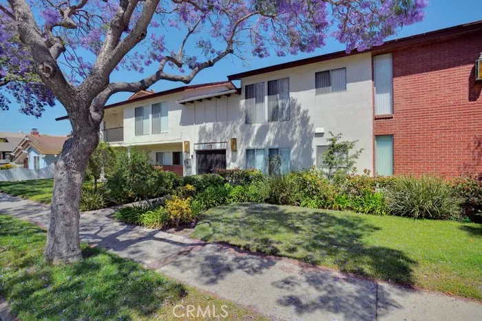 372 Freeman Avenue, Long Beach, California 90814