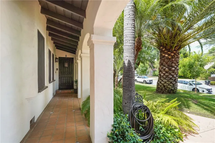 4517 Kraft Avenue, Studio City, California 91602