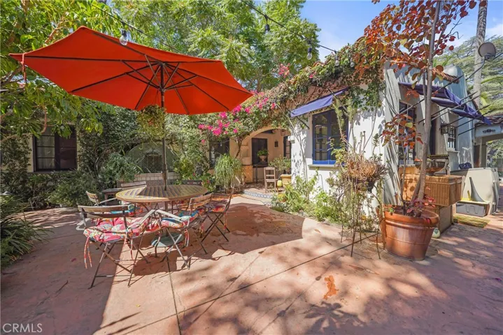 4517 Kraft Avenue, Studio City, California 91602