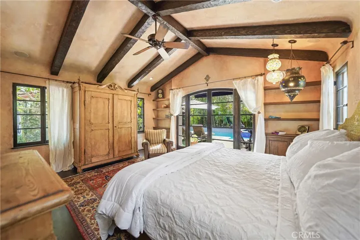 4517 Kraft Avenue, Studio City, California 91602