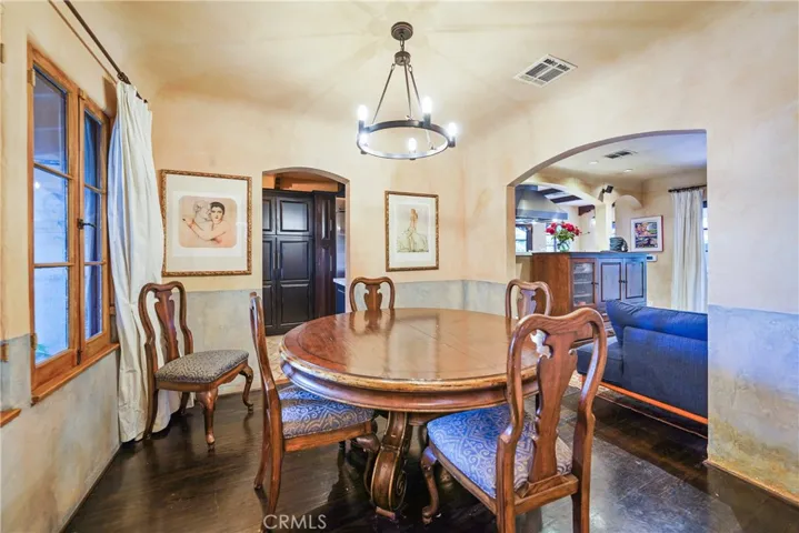 4517 Kraft Avenue, Studio City, California 91602