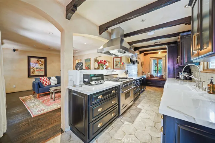 4517 Kraft Avenue, Studio City, California 91602