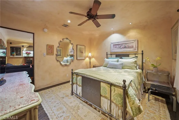 4517 Kraft Avenue, Studio City, California 91602