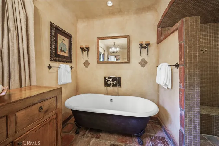 4517 Kraft Avenue, Studio City, California 91602