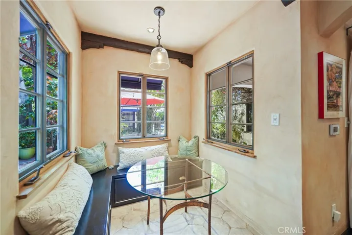 4517 Kraft Avenue, Studio City, California 91602
