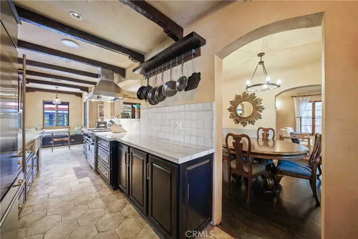 4517 Kraft Avenue, Studio City, California 91602