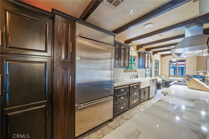 4517 Kraft Avenue, Studio City, California 91602