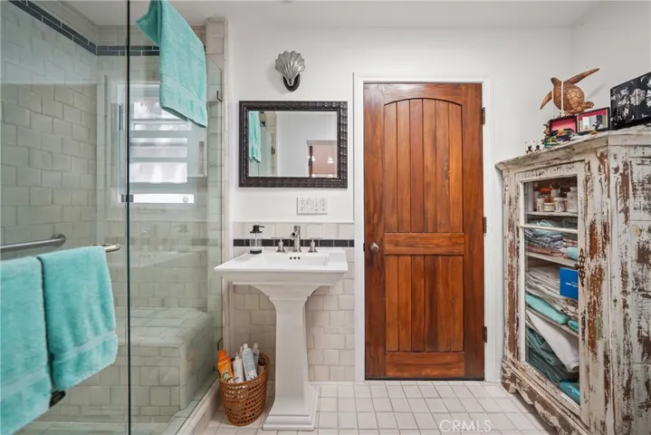 4517 Kraft Avenue, Studio City, California 91602