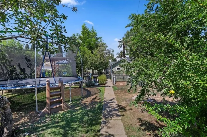 4310 Edgewood Place, Riverside, California 92506