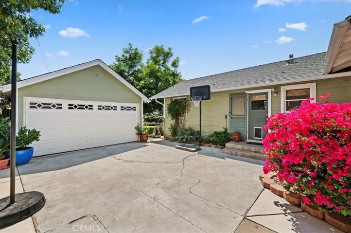 4310 Edgewood Place, Riverside, California 92506
