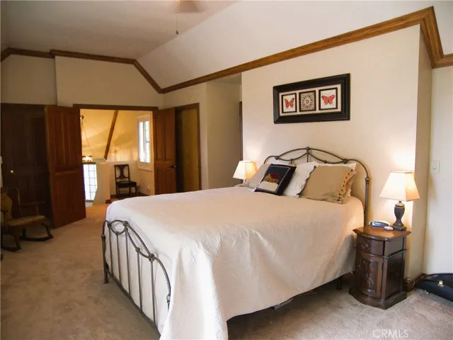 137 Old Toll Road, Lake Arrowhead, California 92352