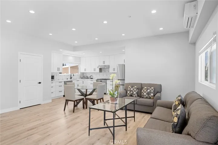 9821 Odessa Avenue, Northridge, California 91343