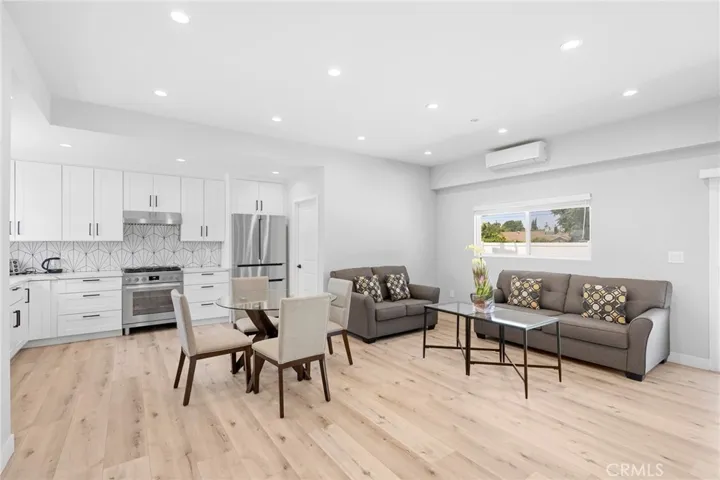 9821 Odessa Avenue, Northridge, California 91343