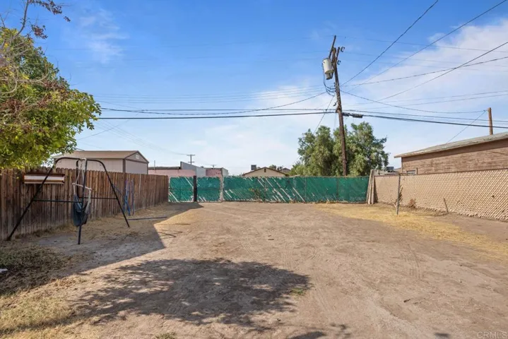 905 E 2nd St, Calexico, California 92231