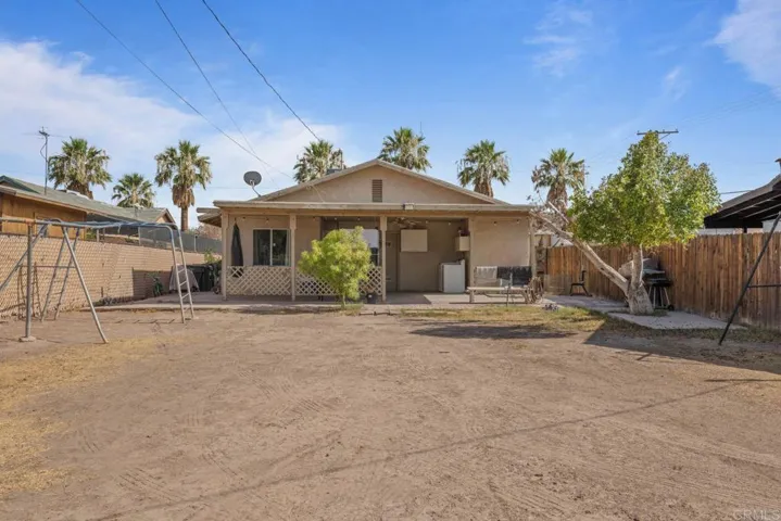 905 E 2nd St, Calexico, California 92231