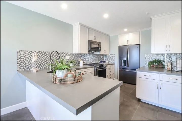 25205 Calle Madrid, Lake Forest, California 92630