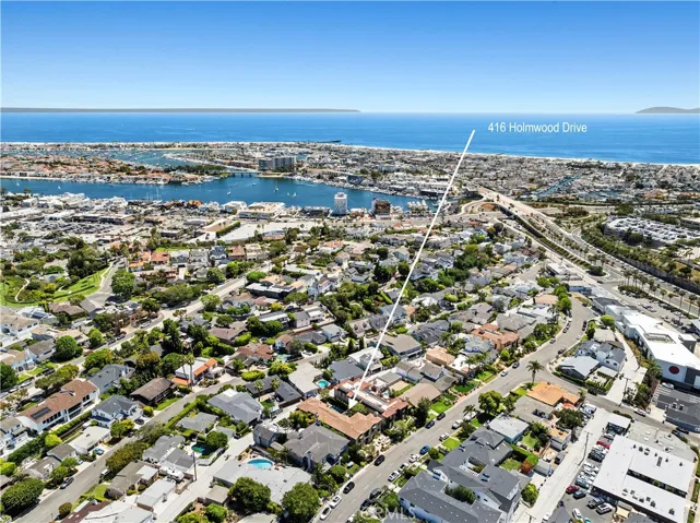 416 Holmwood Drive, Newport Beach, California 92663