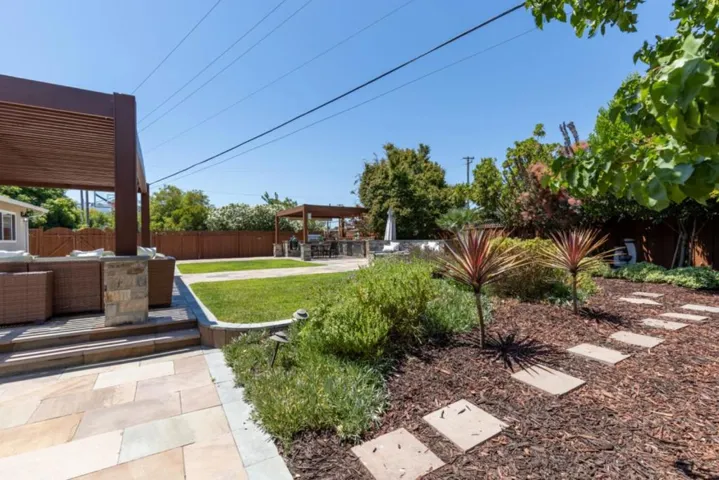 7799 Lilac Way, Cupertino, California 95014