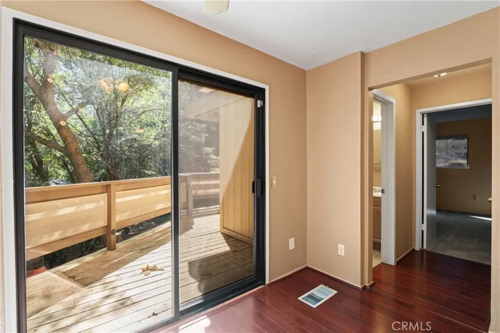 443 Davidson Lane, Crestline, California 92325
