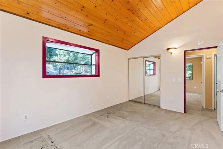443 Davidson Lane, Crestline, California 92325
