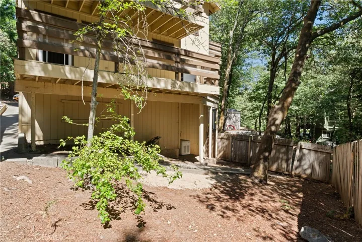 443 Davidson Lane, Crestline, California 92325