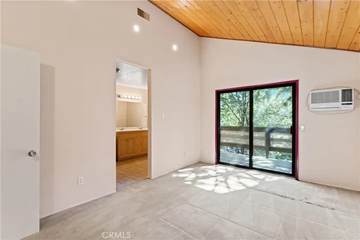 443 Davidson Lane, Crestline, California 92325