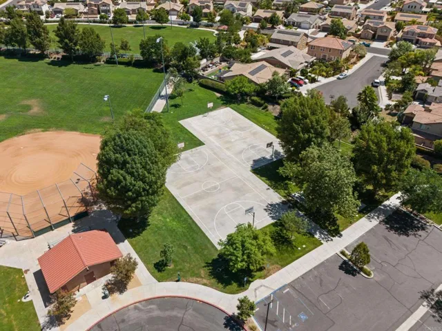 37319 Paseo Tulipa, Murrieta, California 92563