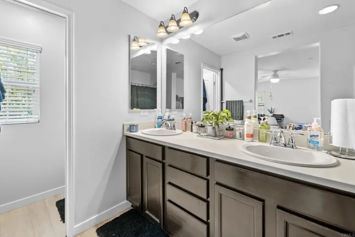 37319 Paseo Tulipa, Murrieta, California 92563