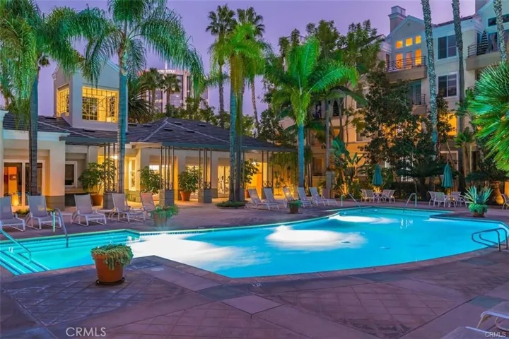 2243 Martin 217, Irvine, California 92612