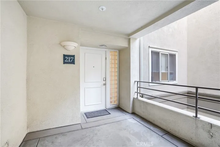 2243 Martin 217, Irvine, California 92612