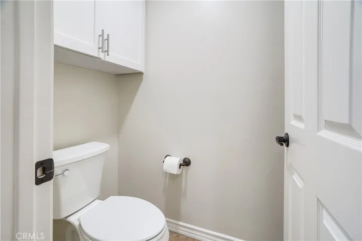 2243 Martin 217, Irvine, California 92612