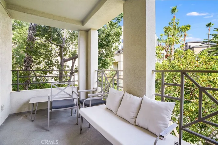 2243 Martin 217, Irvine, California 92612