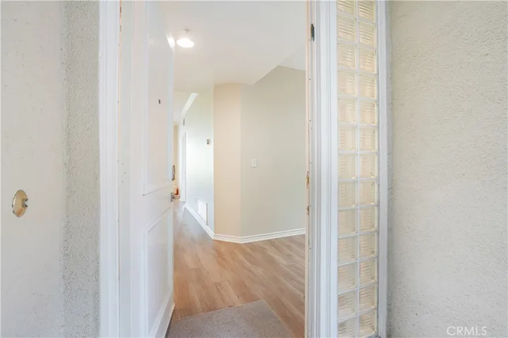 2243 Martin 217, Irvine, California 92612