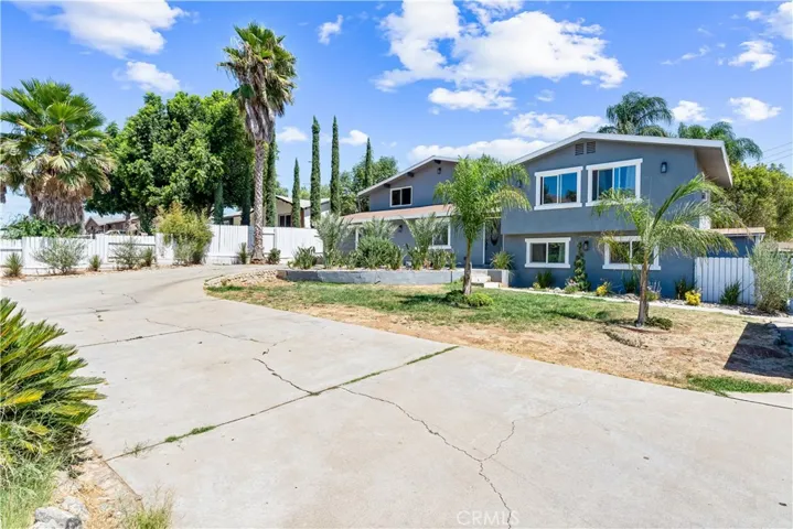 11203 Arlington Avenue, Riverside, California 92505