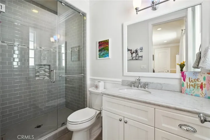 11546 Canton Drive, Studio City, California 91604