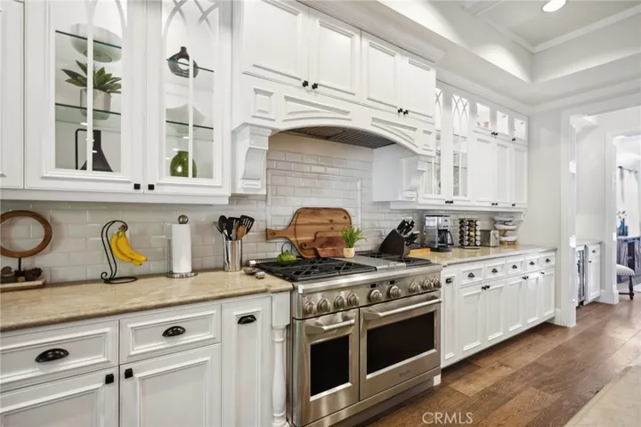 11546 Canton Drive, Studio City, California 91604