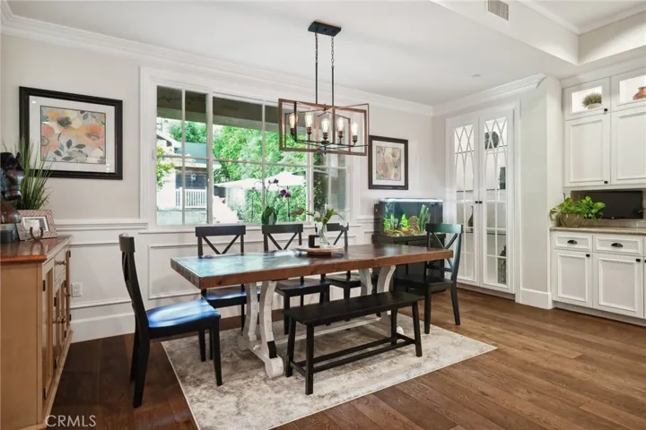11546 Canton Drive, Studio City, California 91604