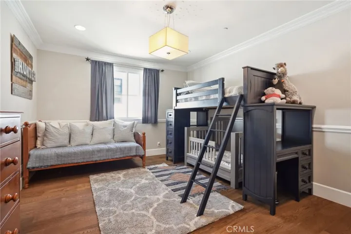 11546 Canton Drive, Studio City, California 91604