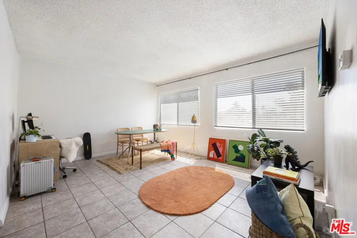 6133 Whitsett Avenue 23, North Hollywood, California 91606