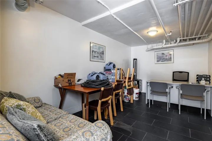 4374 Troost Avenue 101, Studio City, California 91604