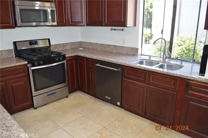 5232 W 190th Street, Torrance, California 90503